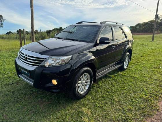 TOYOTA HILUX 2.7 SR 4X2 CD 16V FLEX 4P AUTOMÁTICO